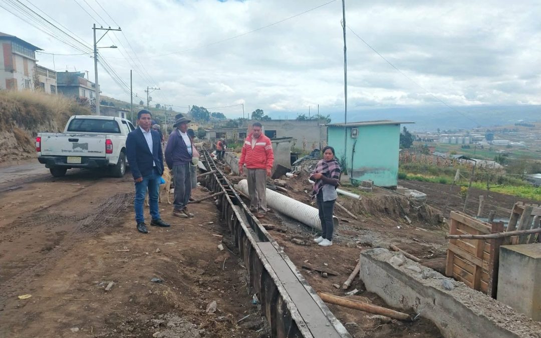 Avanzamos con la Obra de Construcción de Aceras en el Caserio Samanga.